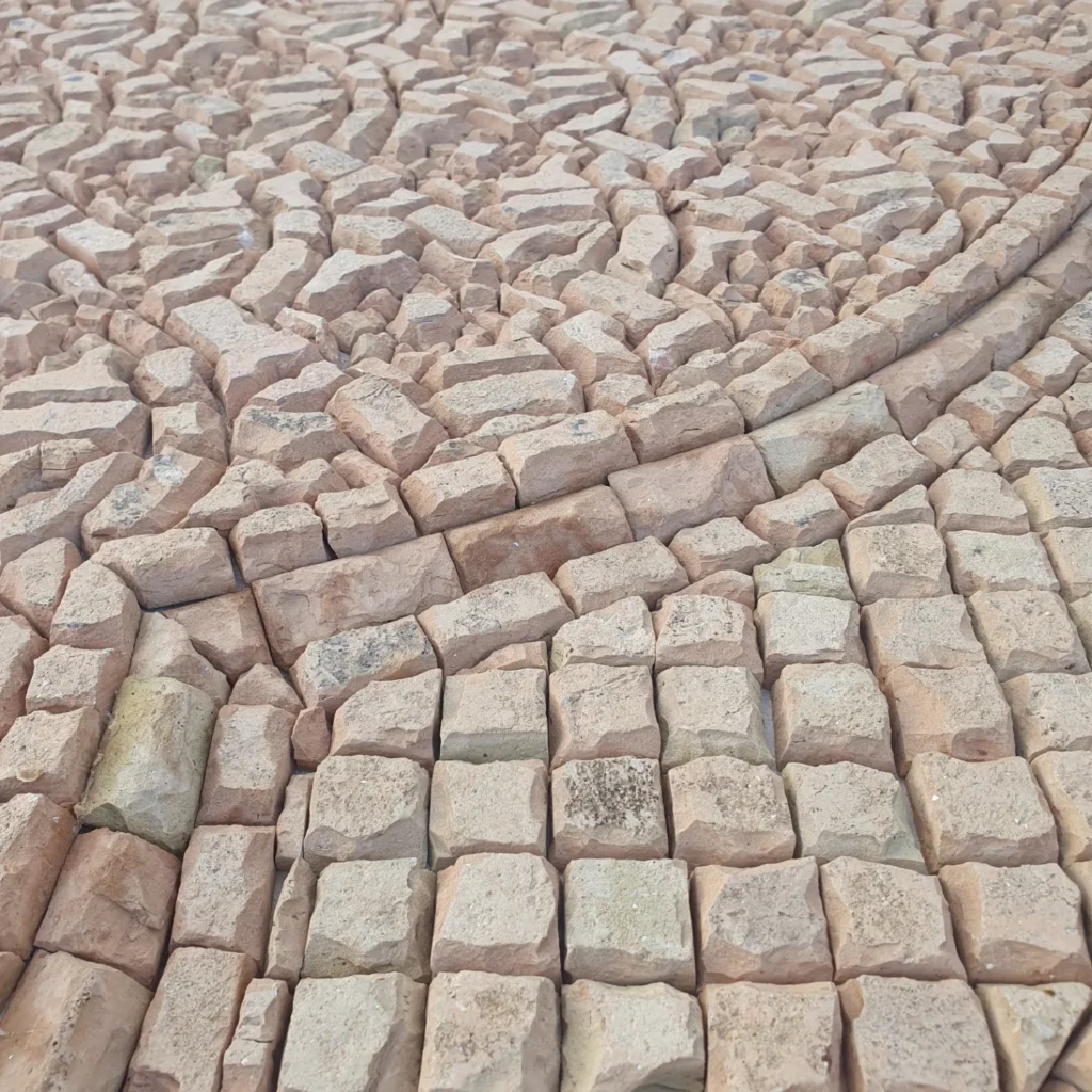 fontaine en zellige
tanger-carrelage.com